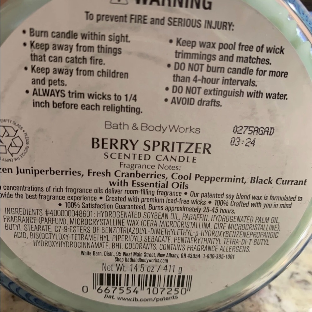 Bath & Body Works: 14.5 Oz 3-Wick Candle: Berry Spritzer - Picture 2 of 2